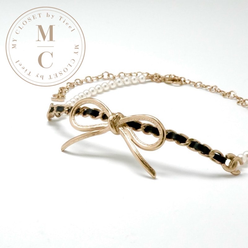 シャネル CHANEL ネックレス ペンダント チョーカー ゴールド ココマーク リボン チェーン ラムスキン