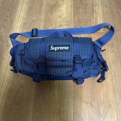 Supreme Mini Duffle Bag "Navy" (24SS)
