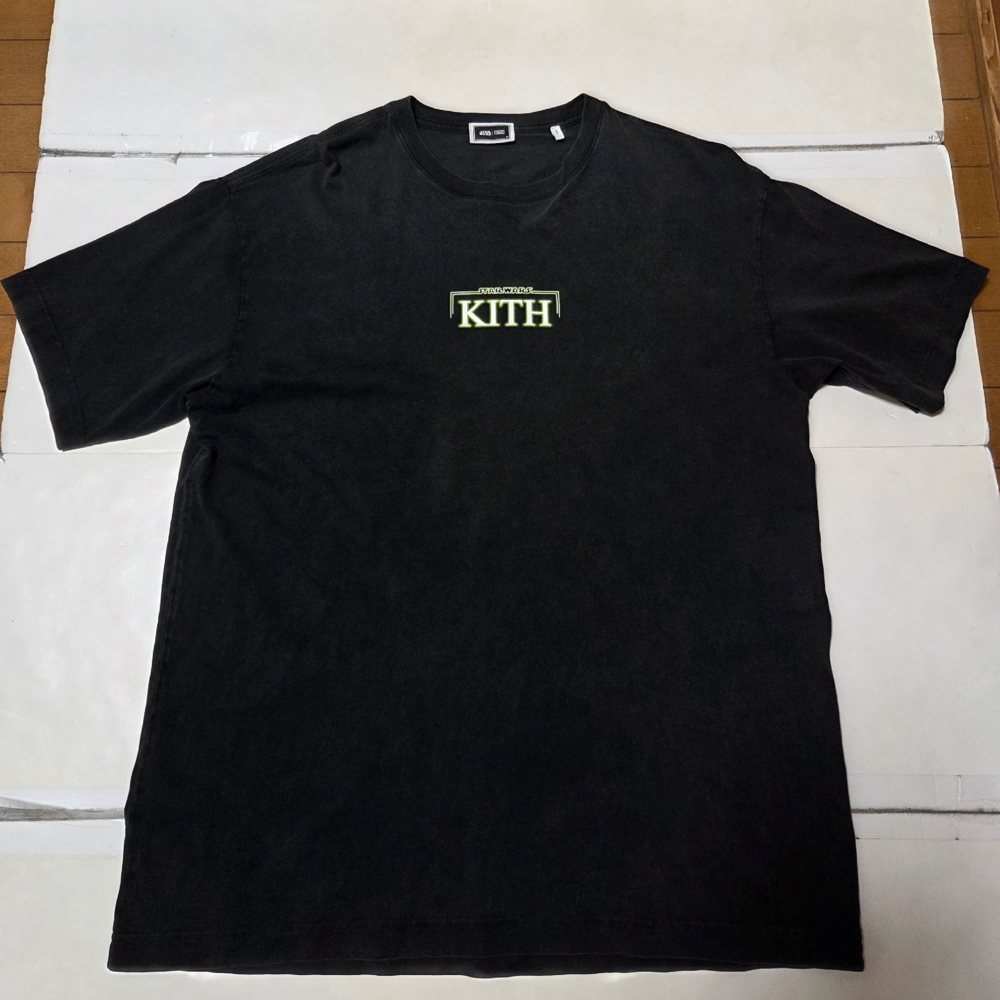 Kith x STAR WARS Green Glow Vintage Tee "Black"