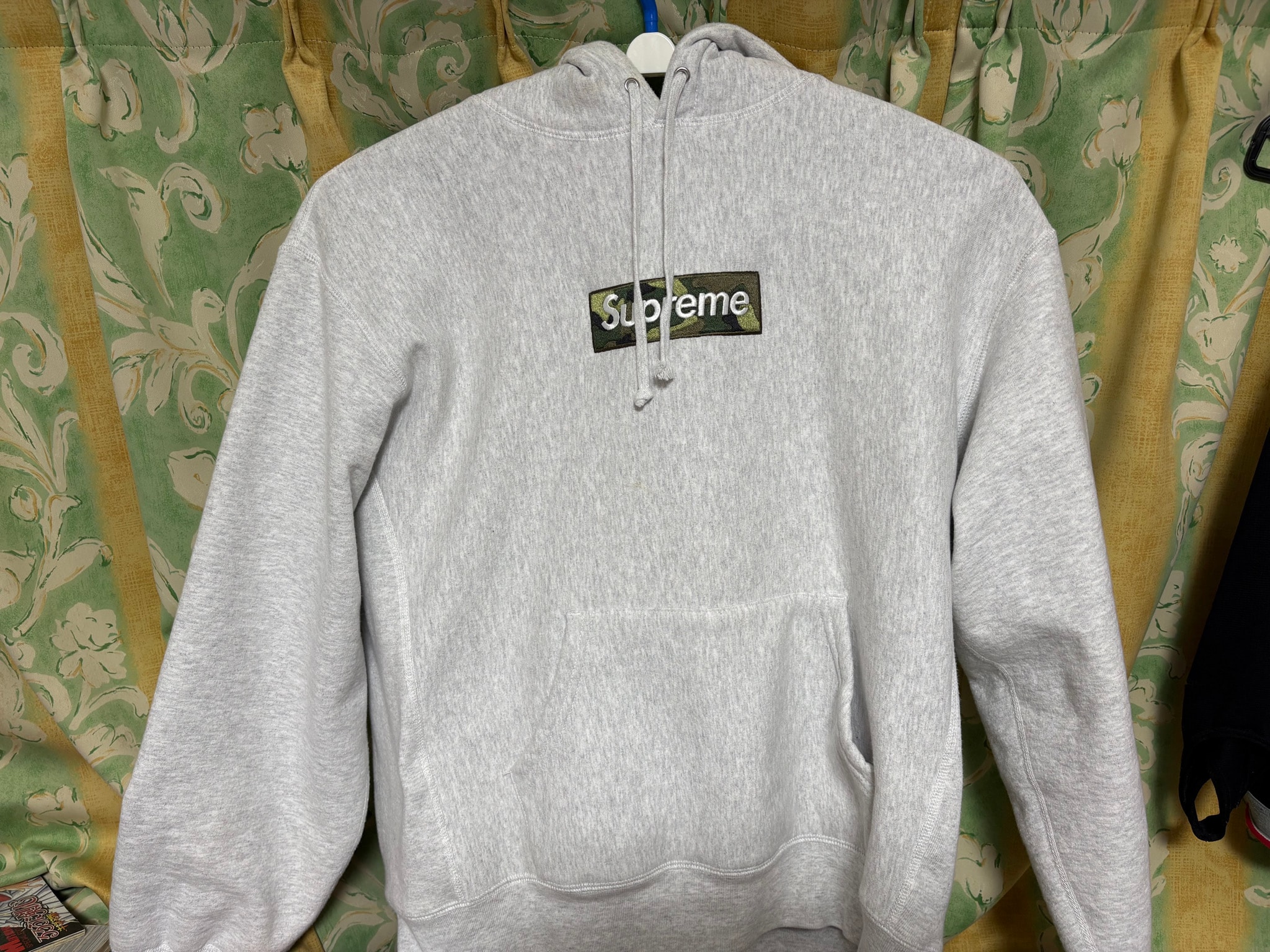 Supreme Box Logo Hooded Sweatshirt "Ash Grey" (23FW)