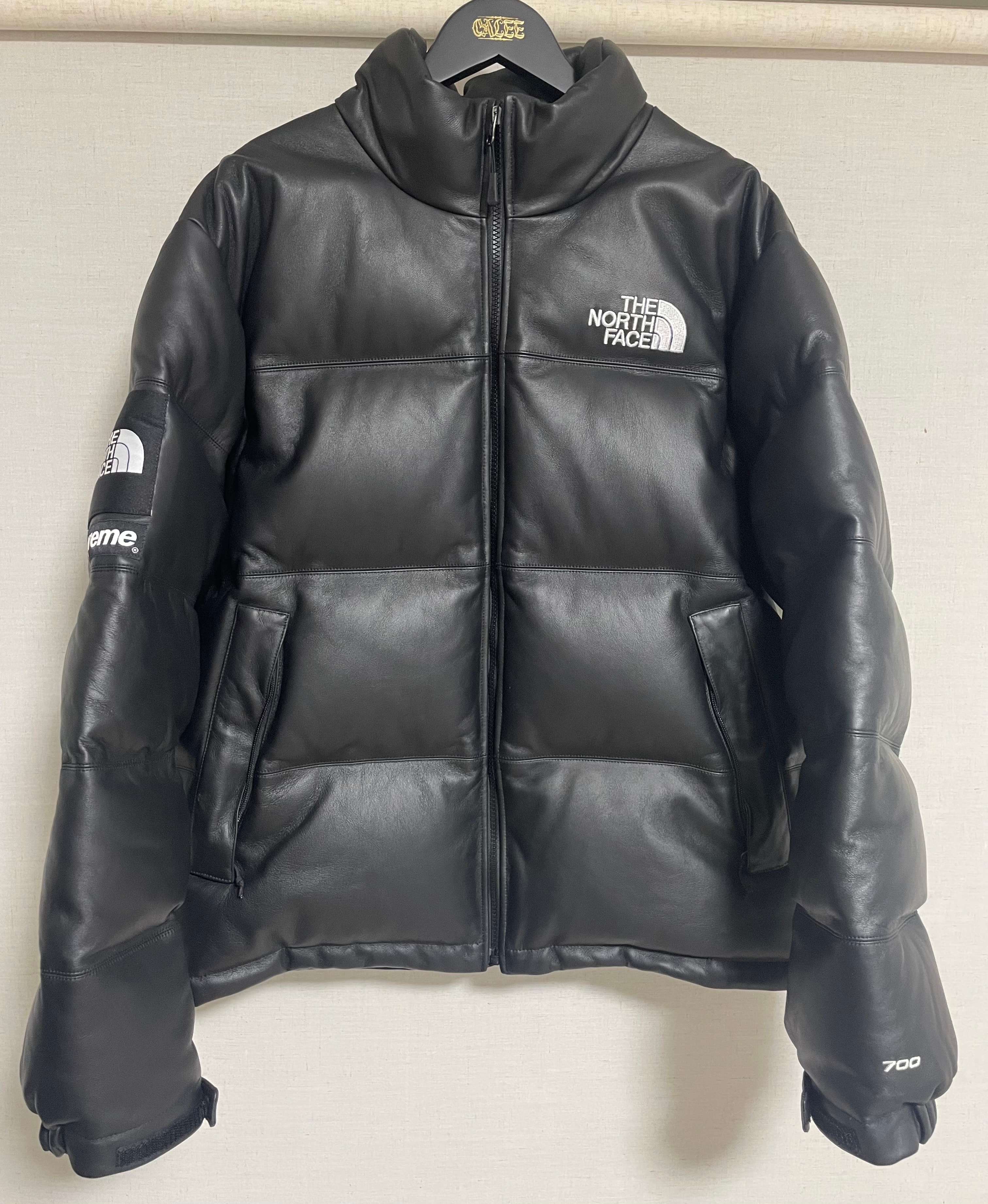 PALACE x Oakley Puffa 