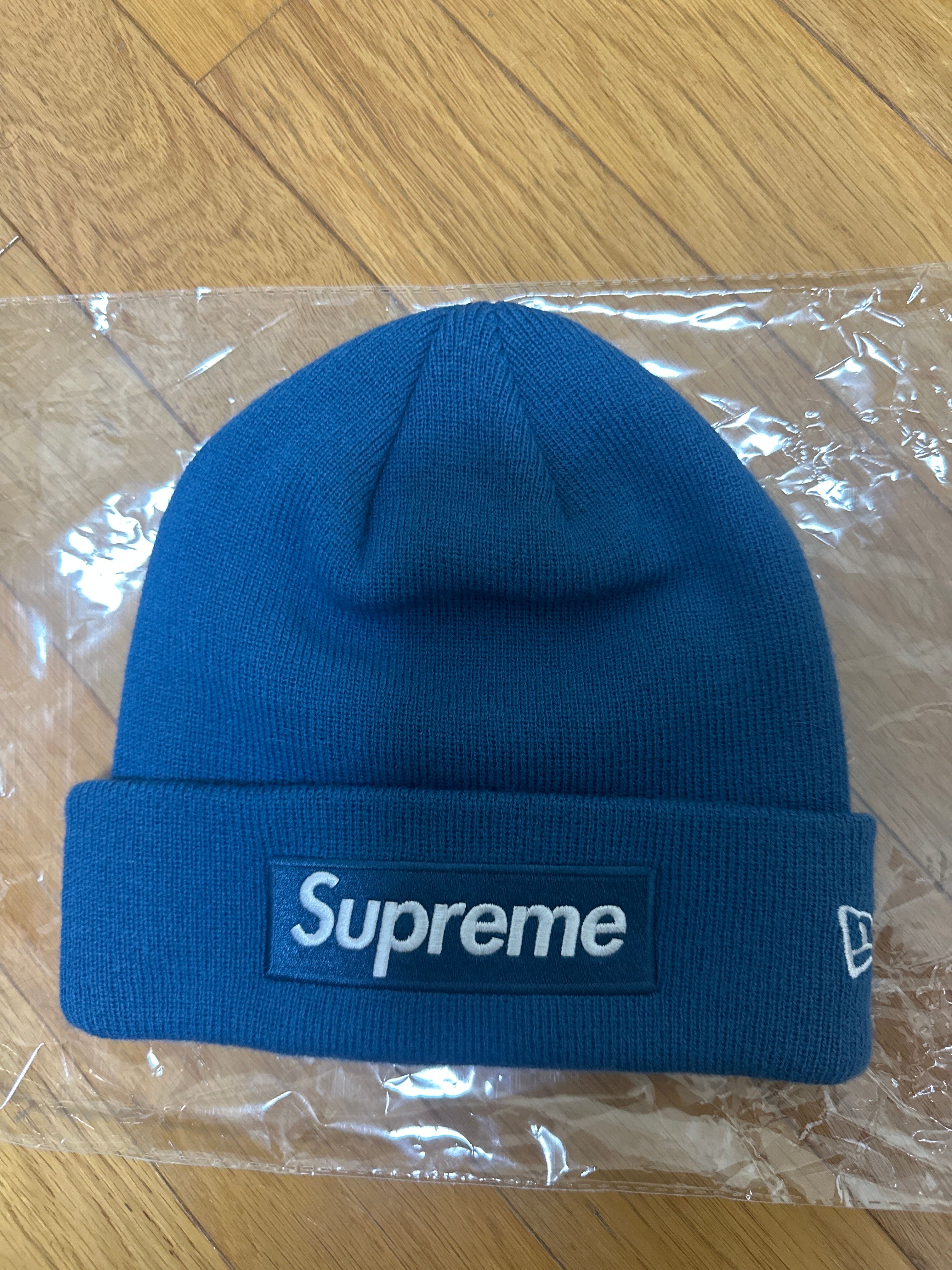 Supreme New Era Box Logo Beanie "Blue" (23FW)