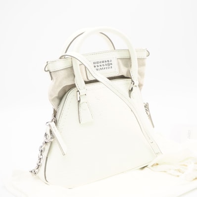 美品 MAISON MARGIELA メゾンマルジェラ カーフレザー 5AC マイクロ S56WG0081 2wayショルダーバッグ ホワイト カーフレザー レディース