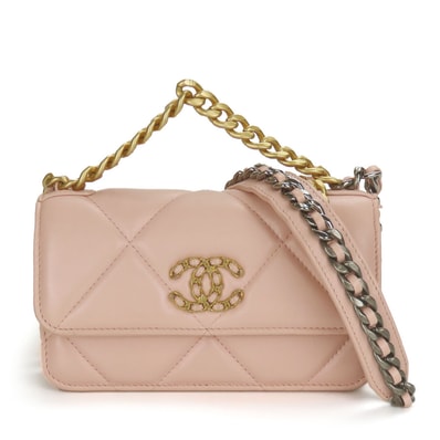 【中古】 シャネル ショルダーバッグ シャネル19 AP3067 ラムスキン ピンク フォンケース チェーンクラッチ レディース 女性 CHANEL