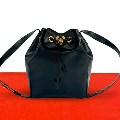 CELINE セリーヌ ロゴ 金具 巾着 レザー ショルダーバッグ ネイビー
24357