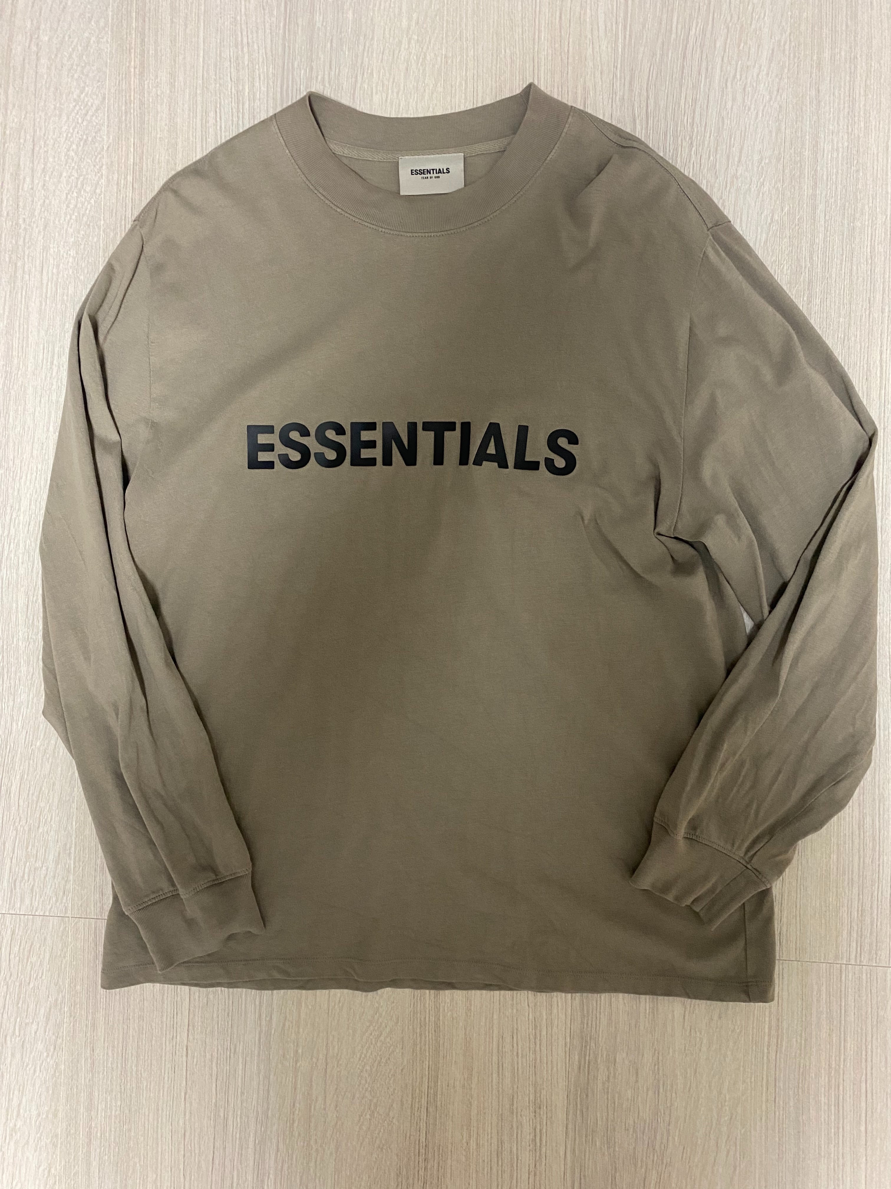 FEAR OF GOD ESSENTIALS 3D Silicon Applique Boxy Long Sleeve T-Shirt "Tan/String"