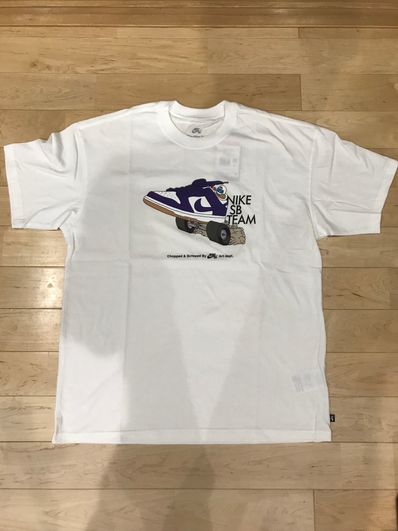 NIKE Tシャツ