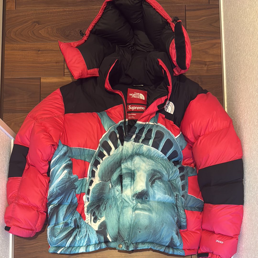 Supreme x The North Face Statue of Liberty Baltoro Jacket "Red"