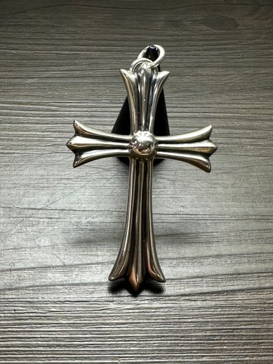 ラージクロス ペンダント