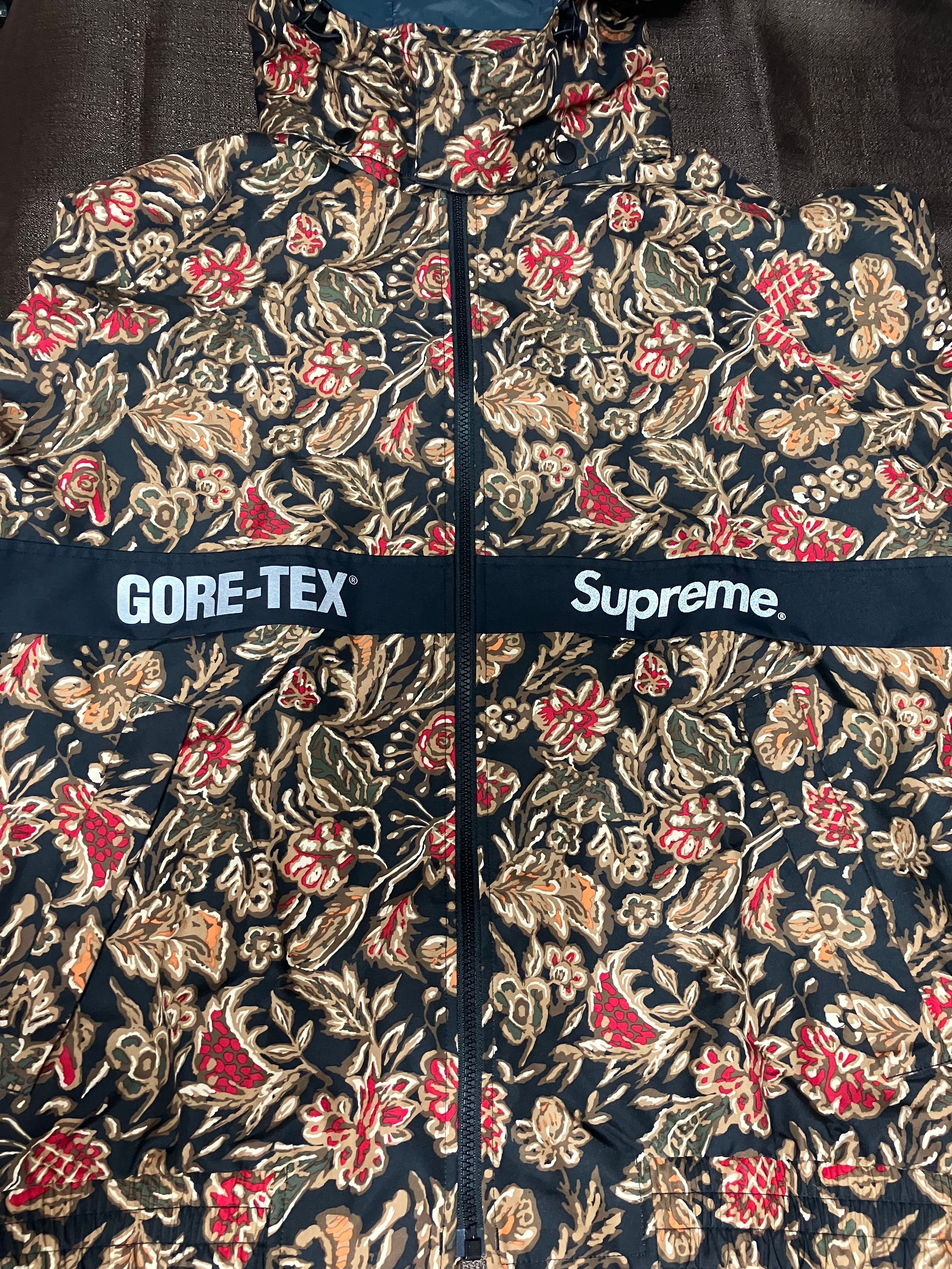 Supreme GORE-TEX Court Jacket "Flower"
