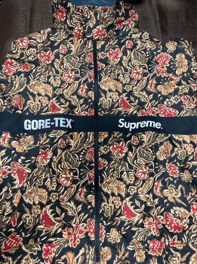 Supreme GORE-TEX Court Jacket "Flower"