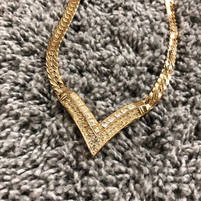 ディオール ゴールドアクセ V字 ネックレス