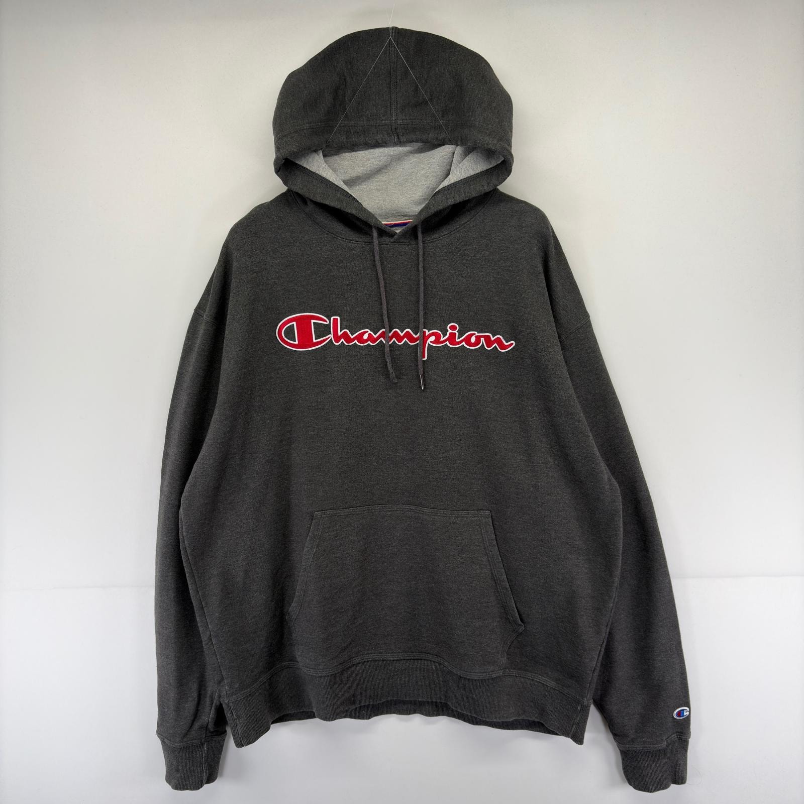 古着 チャンピオン Champion パーカー プルオーバー 大判ロゴ刺繍 スウェット フード 大きいサイズ XL  グレー系 メンズ
