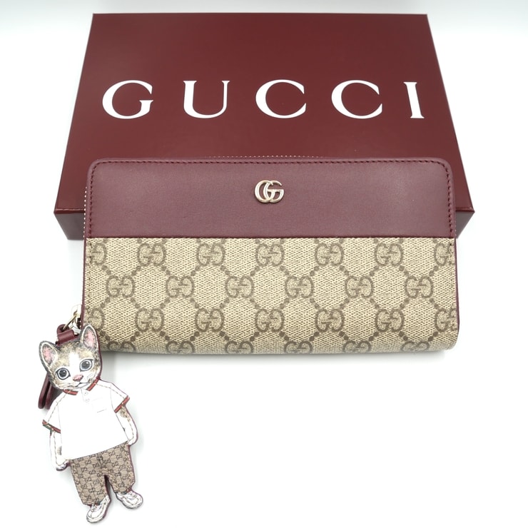 GUCCI(グッチ)×ヒグチユウコ バイカラージップアラウンドウォレット 日本限定 長財布 GGスプリーム キャンバス レザー ボルドー キャットチャーム 647926【中古】