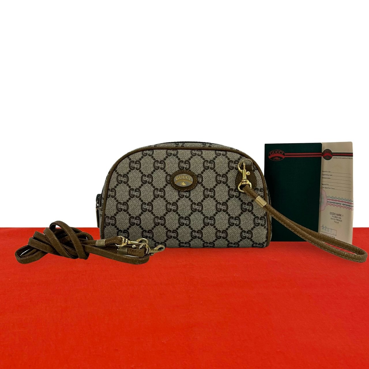 GUCCI グッチ グッチプラス ロゴ 金具 レザー PVC ショルダーバッグ ブラウン
17468