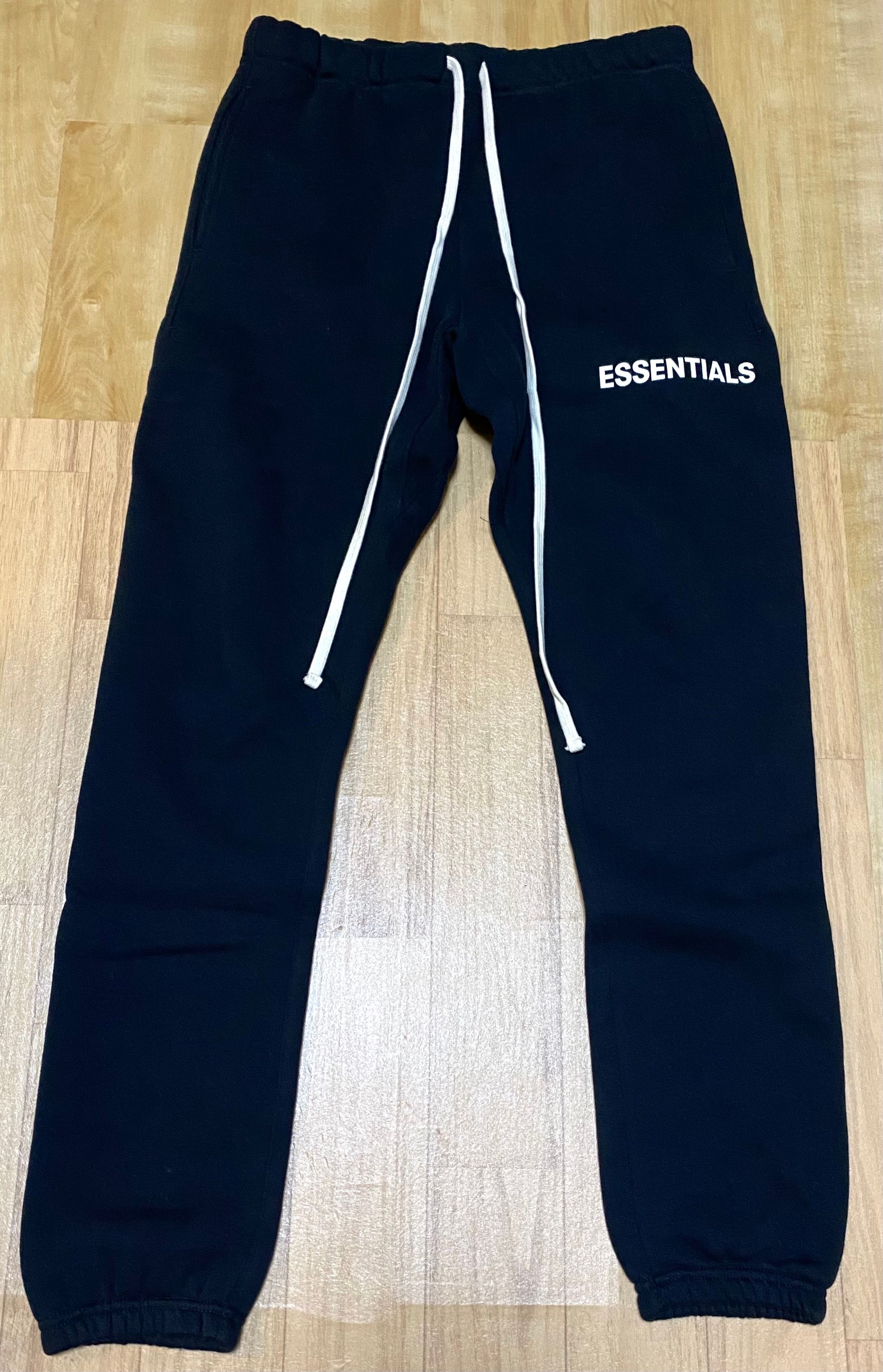 FEAR OF GOD Essentials Graphic Sweatpants "Black"