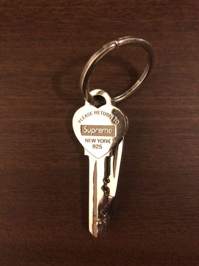 Supreme / Tiffany & Co. Return to Tiffany Heart Knife KeyRing "Silver"