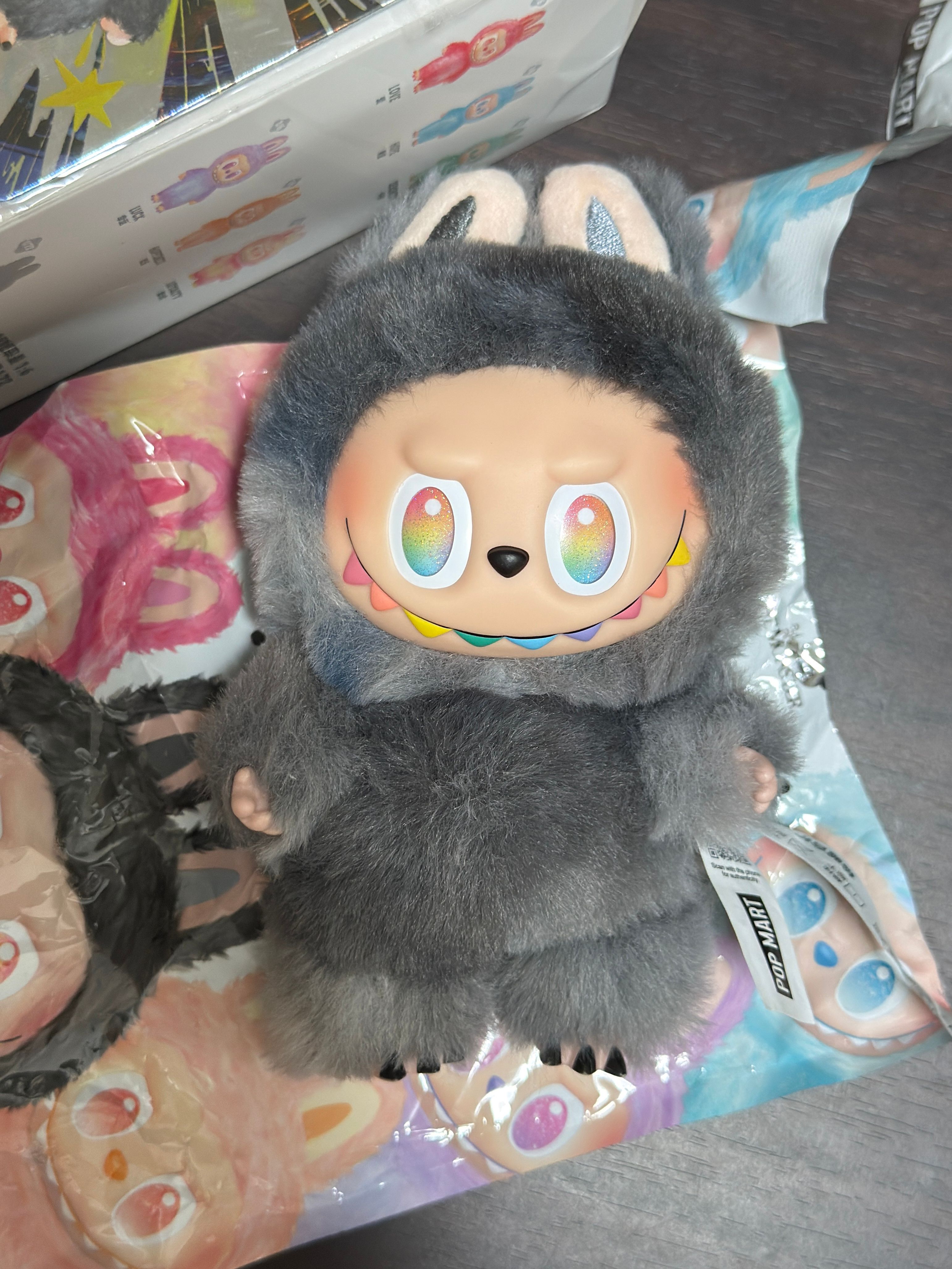 POP MART THE MONSTERS (LABUBU) Big into Energy Series Plush Pendant ID (Secret)