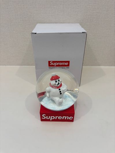 Supreme Snowman Snowglobe Supreme Snowman Snowglobe