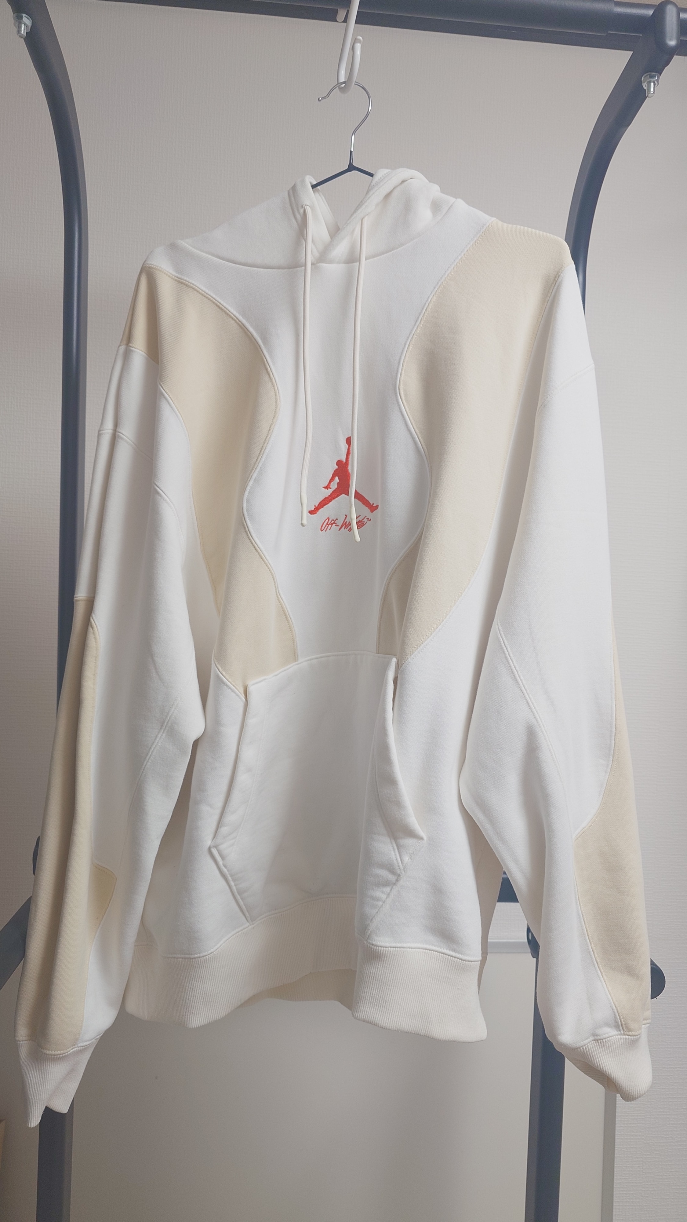 オフホワイト ジョーダン フーディー "ホワイト"