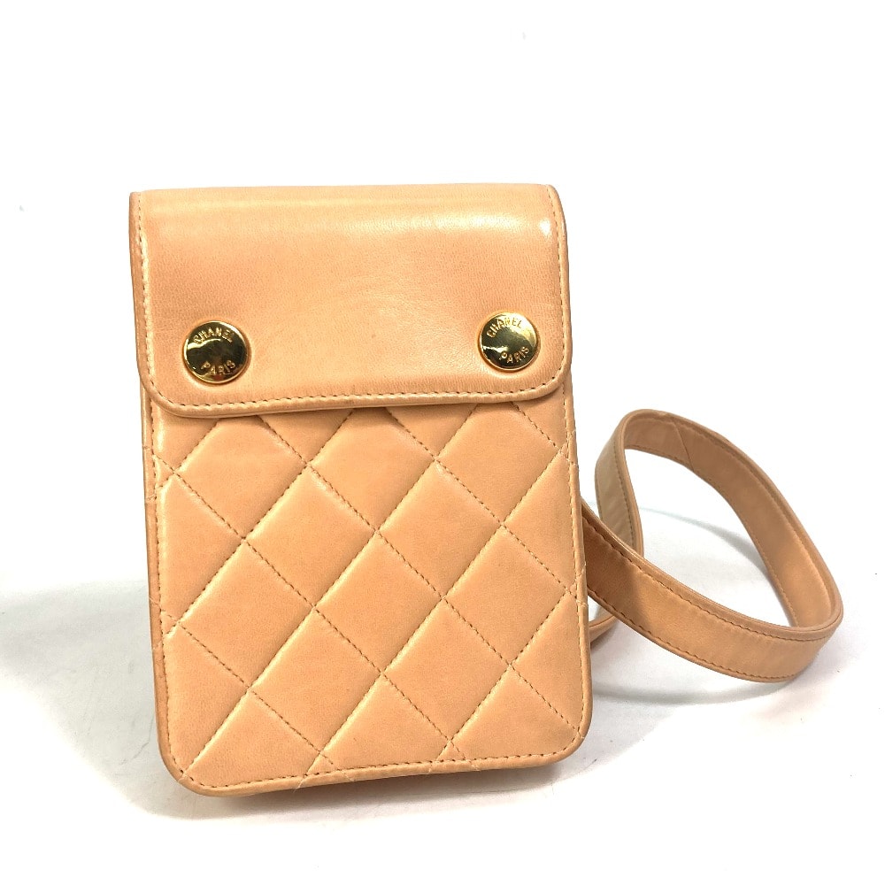 シャネル CHANEL マトラッセ ポーチ キルティング ネックポーチ スマホポーチ 肩掛け ネックショルダー ショルダーバッグ ラムスキン ピンク系