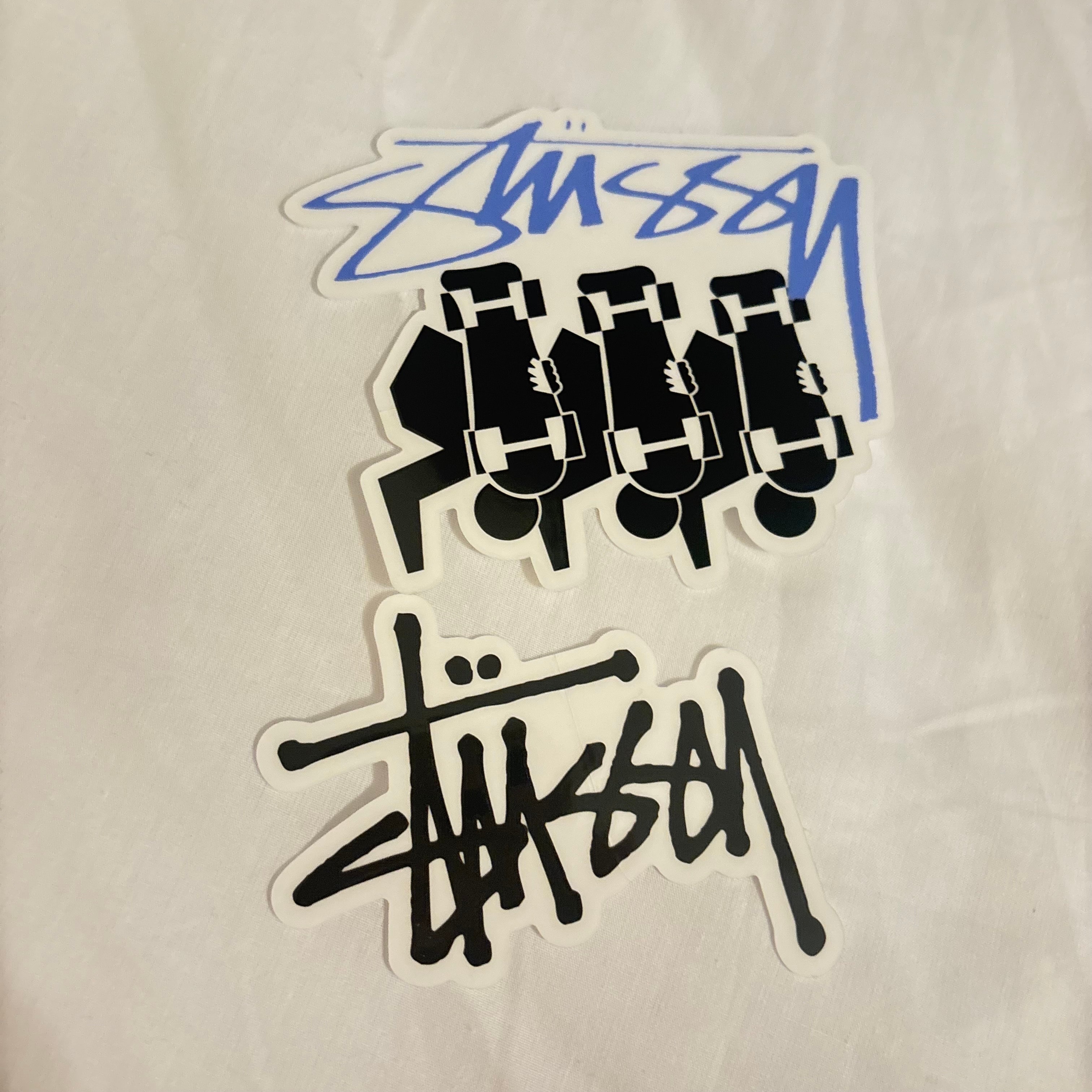 Stussy ステューシー SKATE STACK柄&黒ロゴステッカー 2枚セット