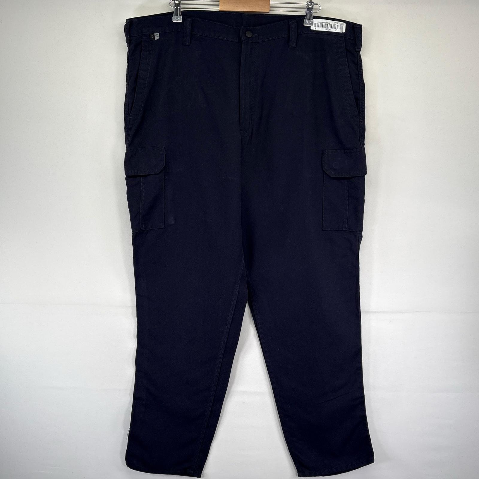 古着 カーハート Carhartt パンツ カーゴ ワンポイントロゴ 大きいサイズ ワーク W44 L34  ネイビー系 メンズ