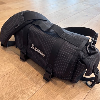 Supreme Mini Duffle Bag "Black" (24SS)