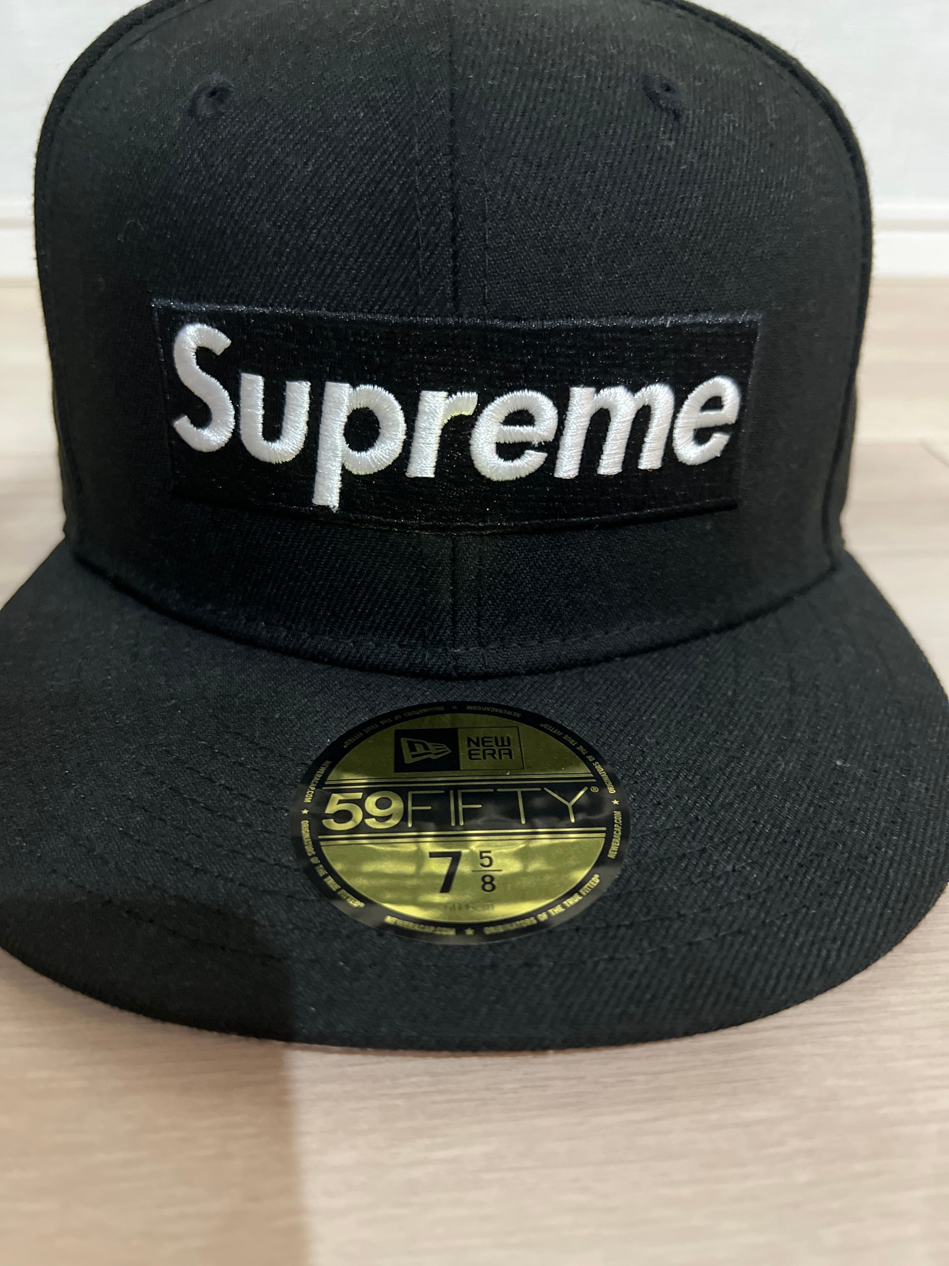 Supreme Champions Box Logo New Era® "Black"