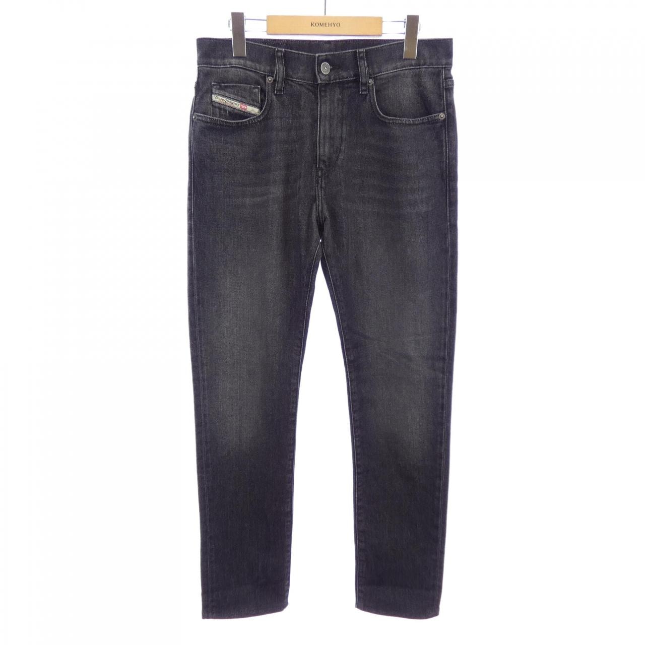 ディーゼル DIESEL 2019 D-STRUKT ジーンズ