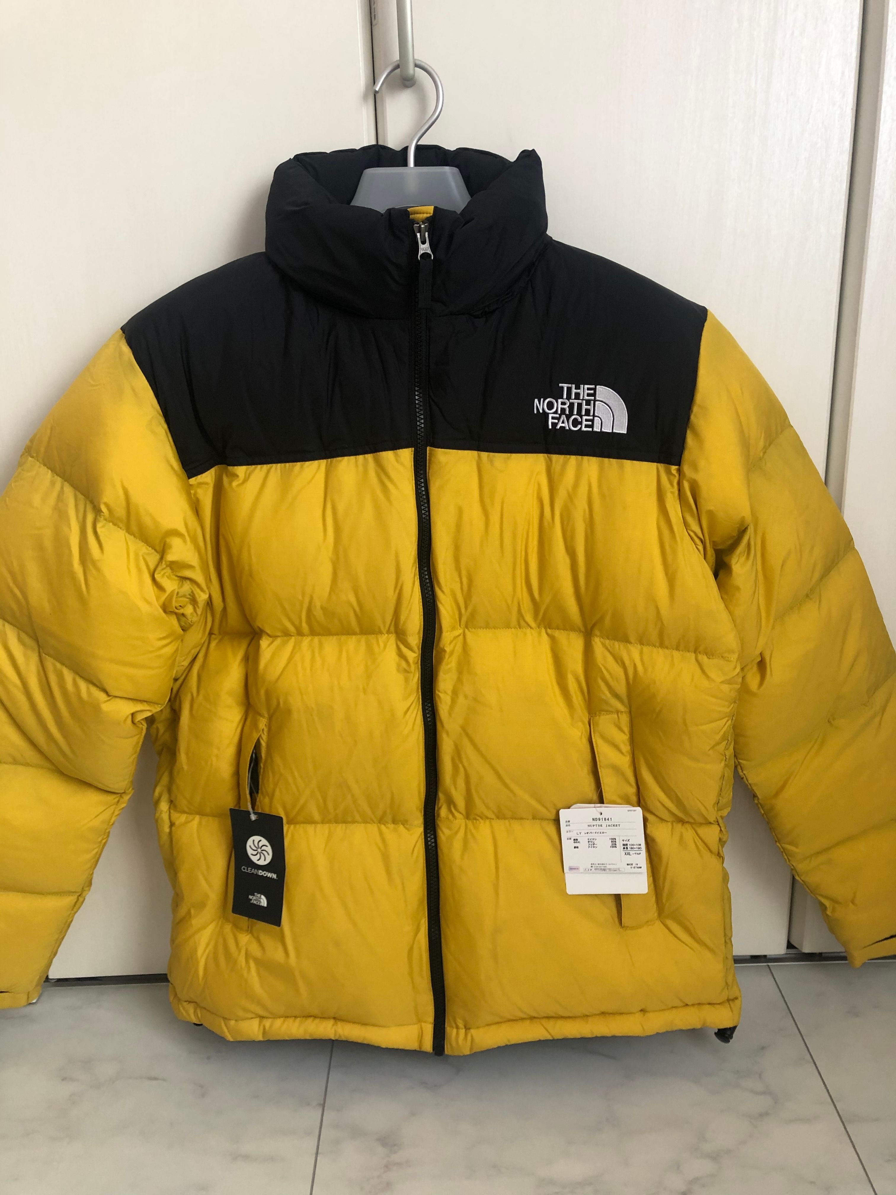 The North Face Nuptse Jacket レオパードイエロー