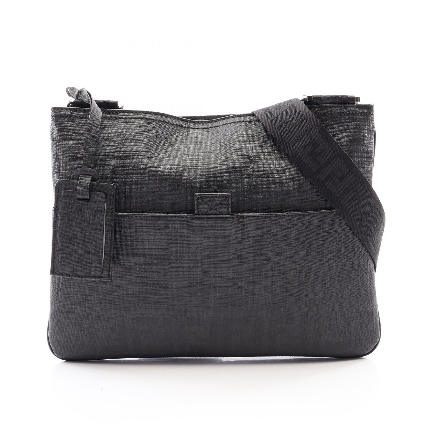 フェンディ FENDI ズッカ ショルダーバッグ バッグ PVCコーティングキャンバス メンズ レディース ブラック系 【中古】