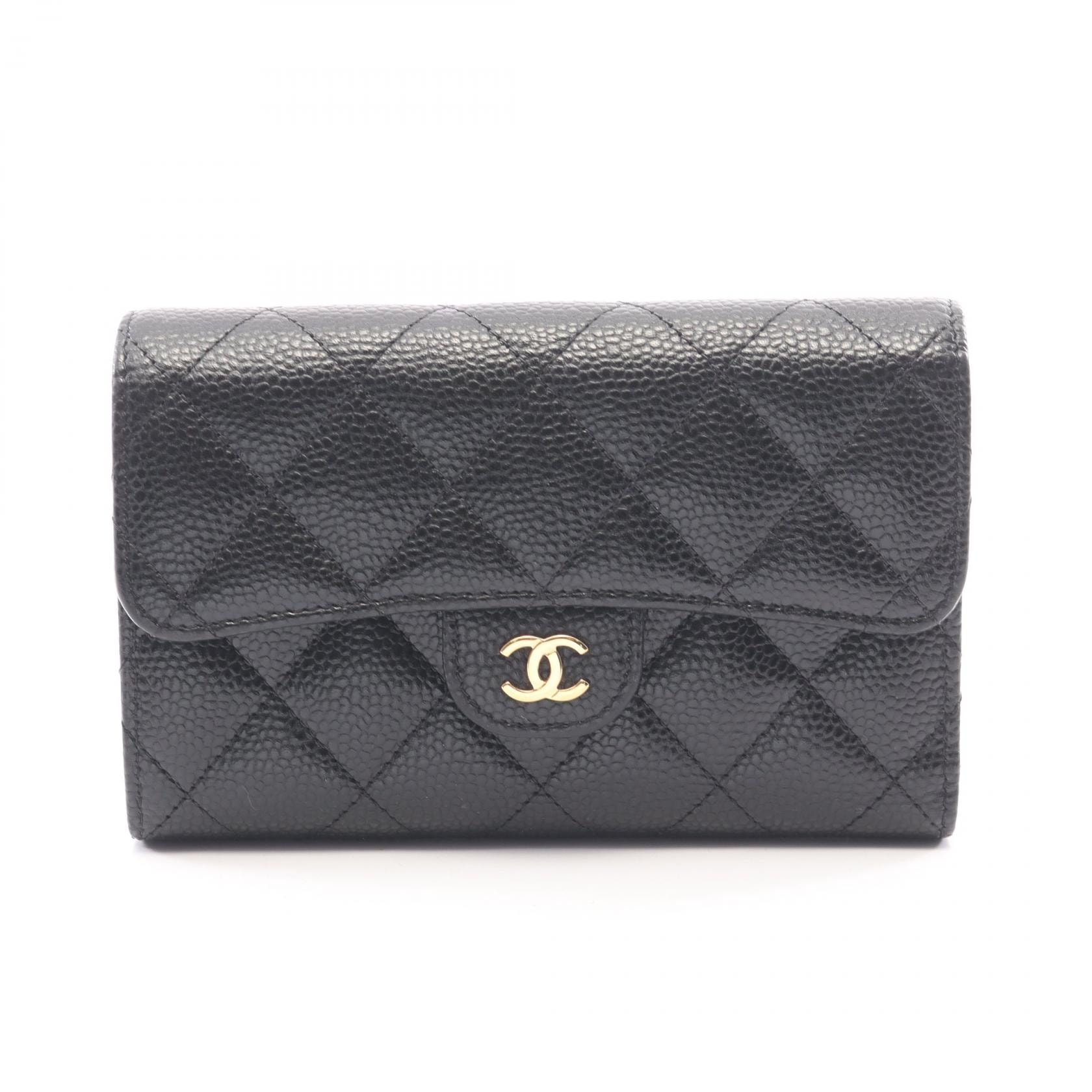 シャネル CHANEL マトラッセ 三つ折り財布 財布 キャビアスキン(グレインドカーフ) レディース ブラック系 AP0232 【中古】