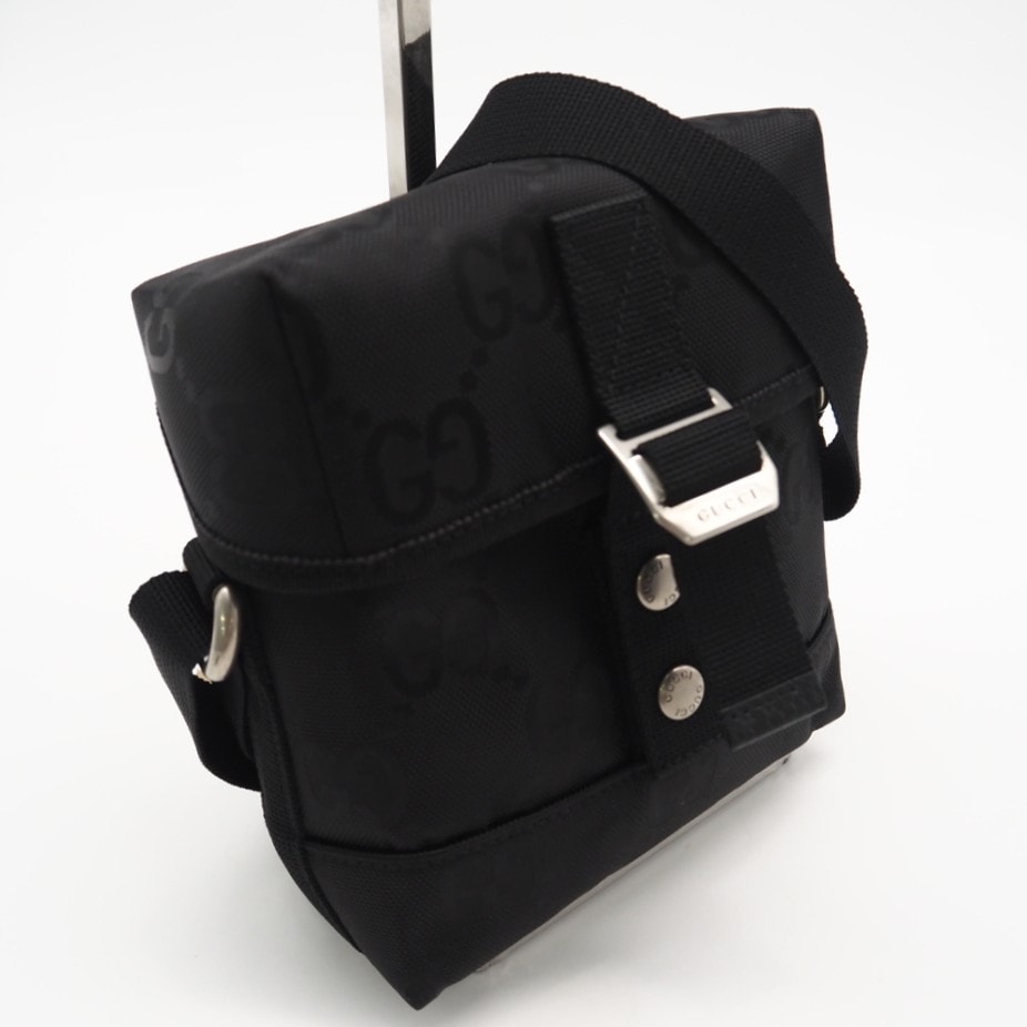 極美品 GUCCI グッチ GGナイロン オフザグリット 643858 ショルダーバッグ ブラック ナイロン レディース