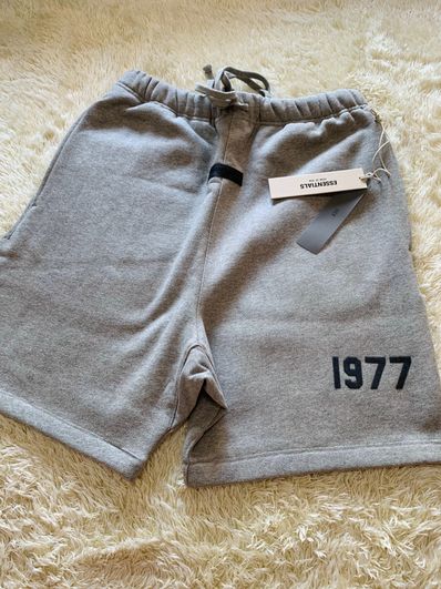FEAR OF GOD ESSENTIALS 1977 SHORTS "Iron"