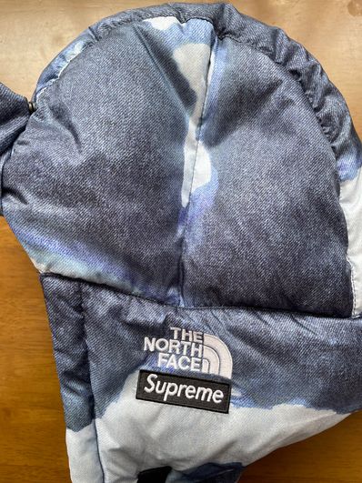 Supreme x The North Face Bleached Denim Print Nuptse Trooper "Indigo"