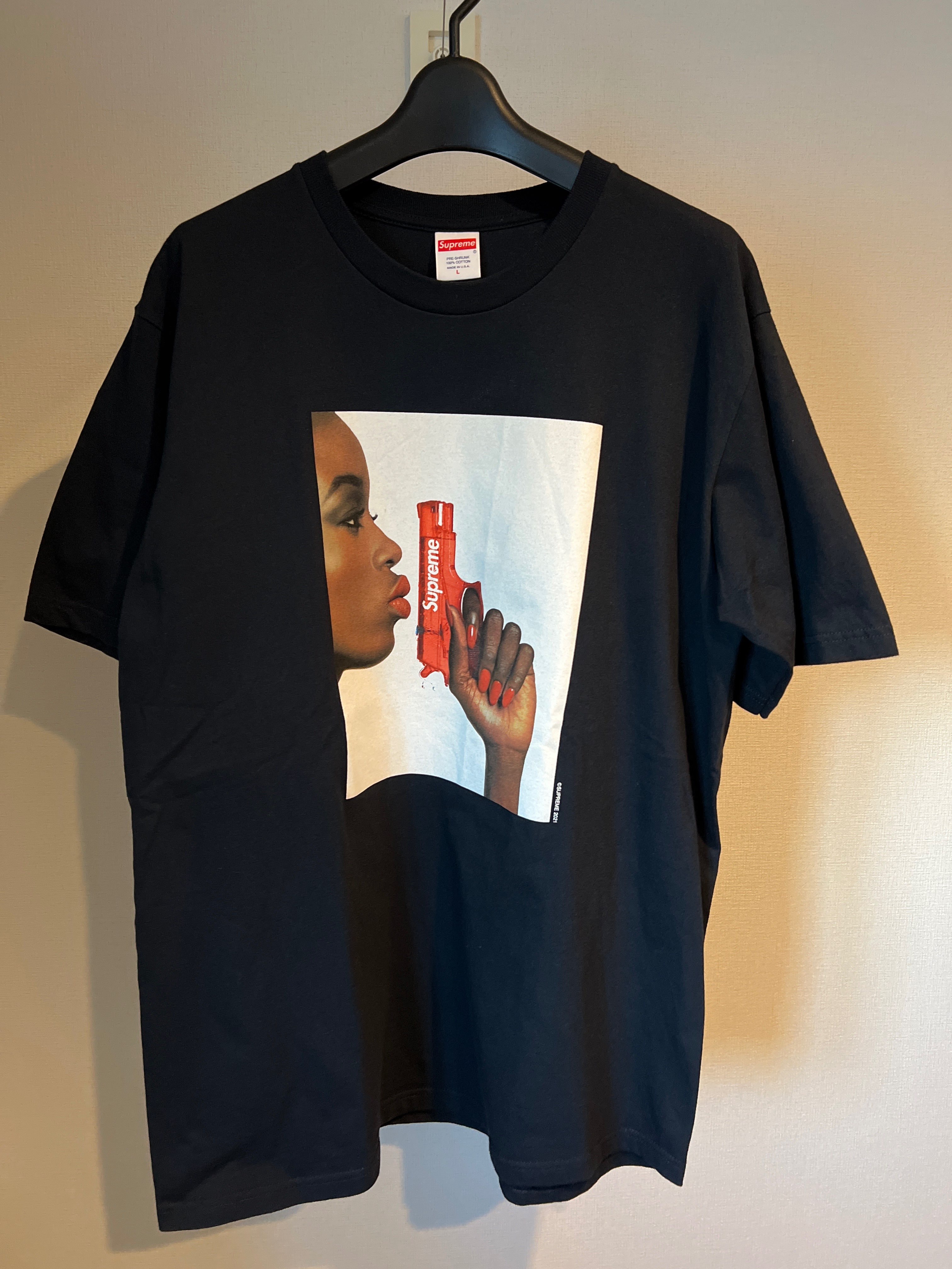 Supreme Water Pistol Tee "Navy"
