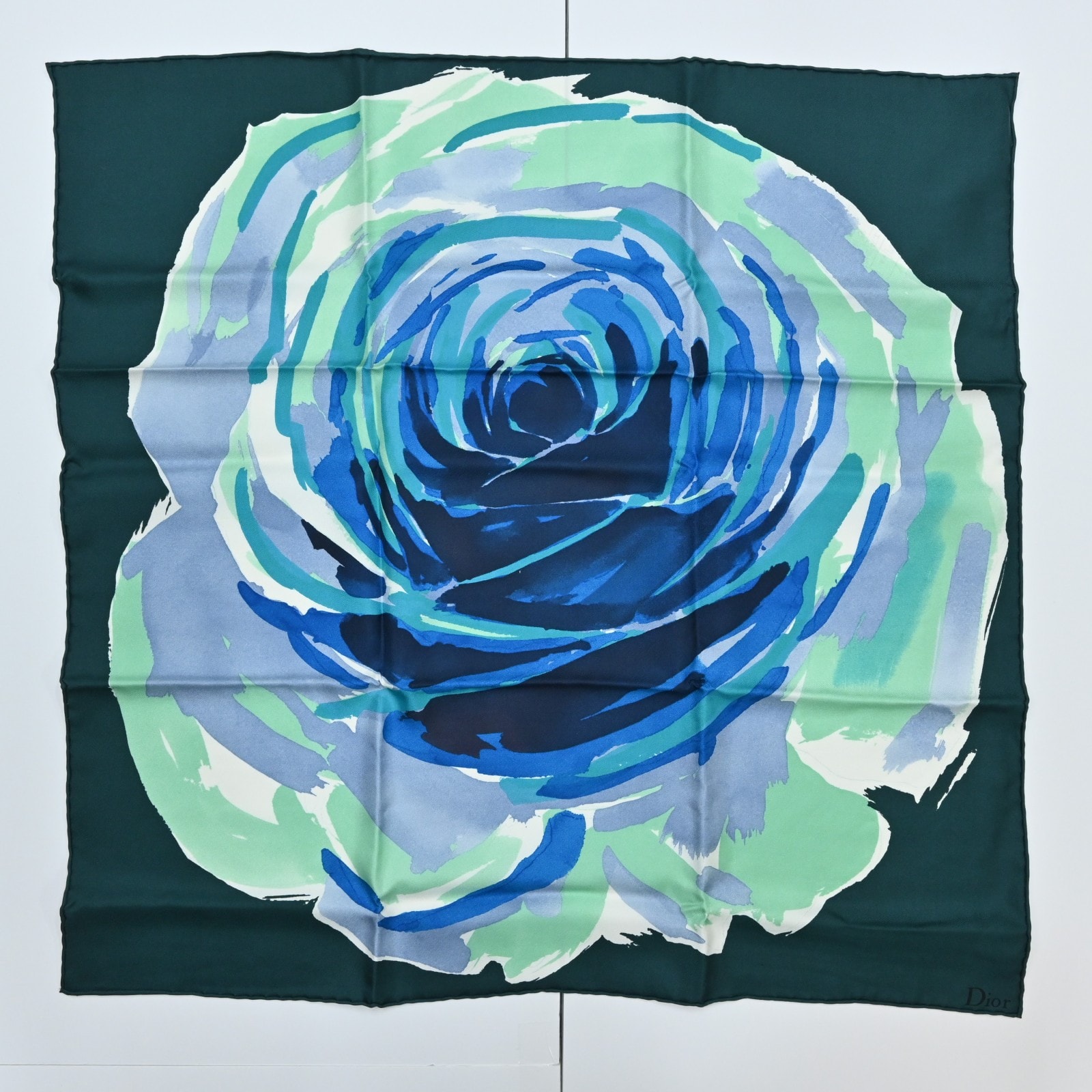 ディオール スカーフ レディース