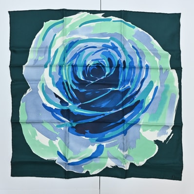 ディオール スカーフ レディース