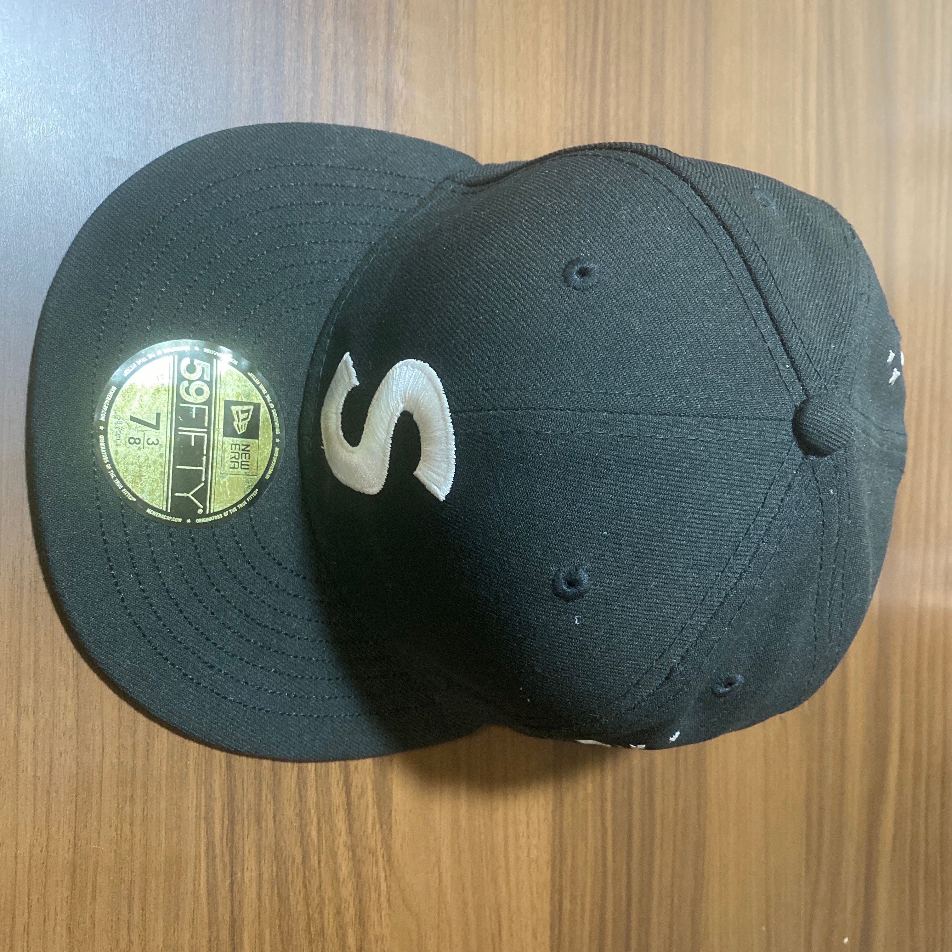 Supreme Characters S Logo New Era "Black"