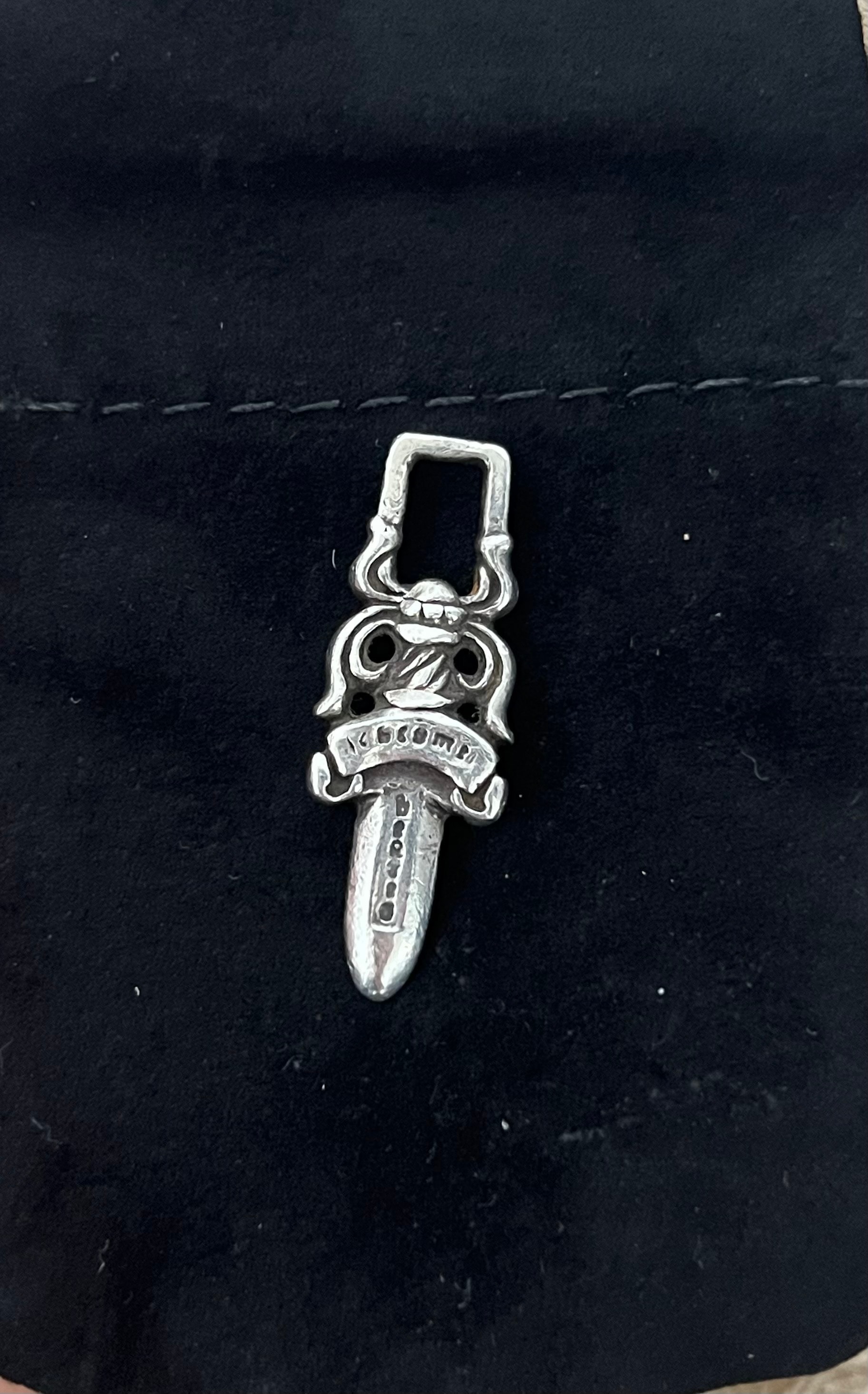 Chrome Hearts #5 Dagger Charm Zip 1 "Silver"