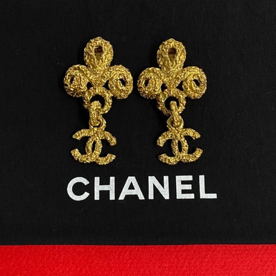CHANEL シャネル 溶岩 ココマーク GP イヤリング ゴールド
50686
