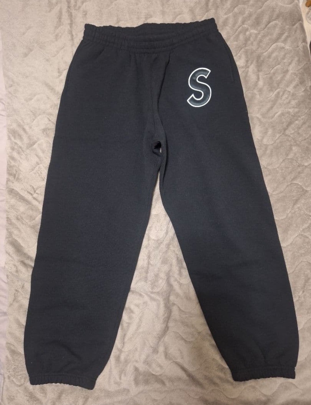 シュプリーム エス ロゴ スウェットパンツ "ブラック"