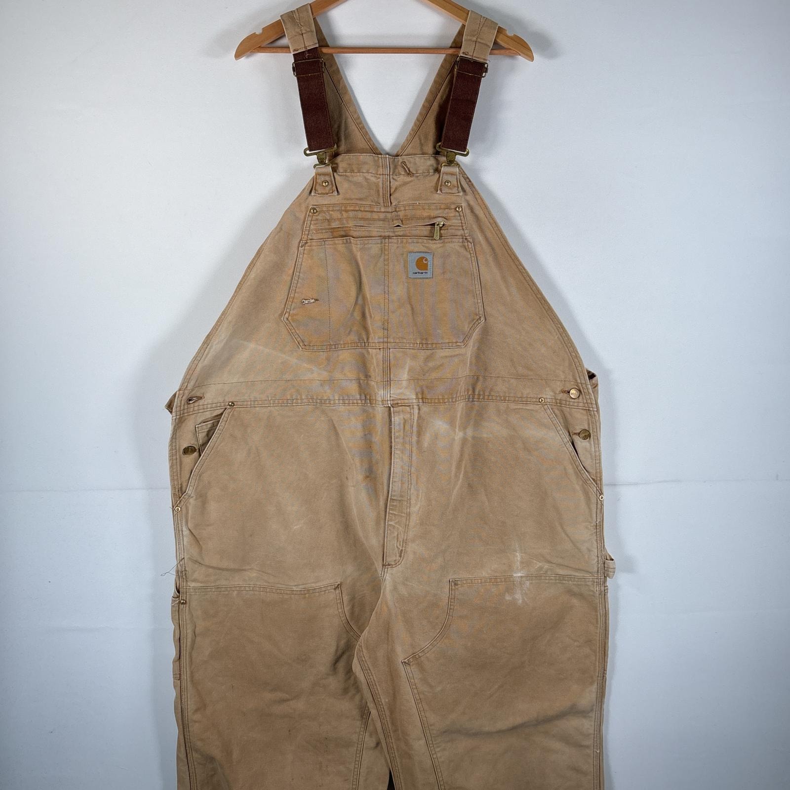 古着 カーハート Carhartt USA製 オーバーオール ダック ワーク ワンポイントロゴ サイドポケット ダブルニー 大きいサイズ ハンマーループ w52 L34 キャメル メンズ