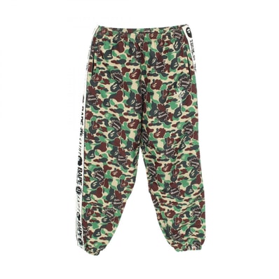 アベイシングエイプ A BATHING APE SAINT MICHAEL × A BATHING APE モフラージュ トラック パンツ 衣料品 ボトムス ナイロン メンズ レディース グリーン系 / マルチカラー SM-YS8-0000-C30 【中古】