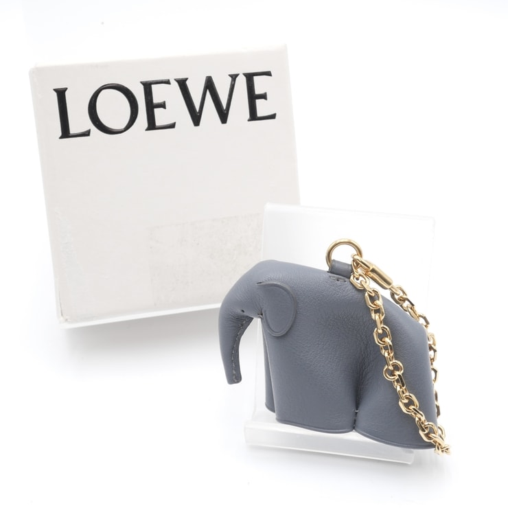 LOEWE(ロエベ) アニマル バッグチャーム キーホルダー 象モチーフ グレー レザー ゴールドチェーン レディース バッグアクセサリー【中古】
