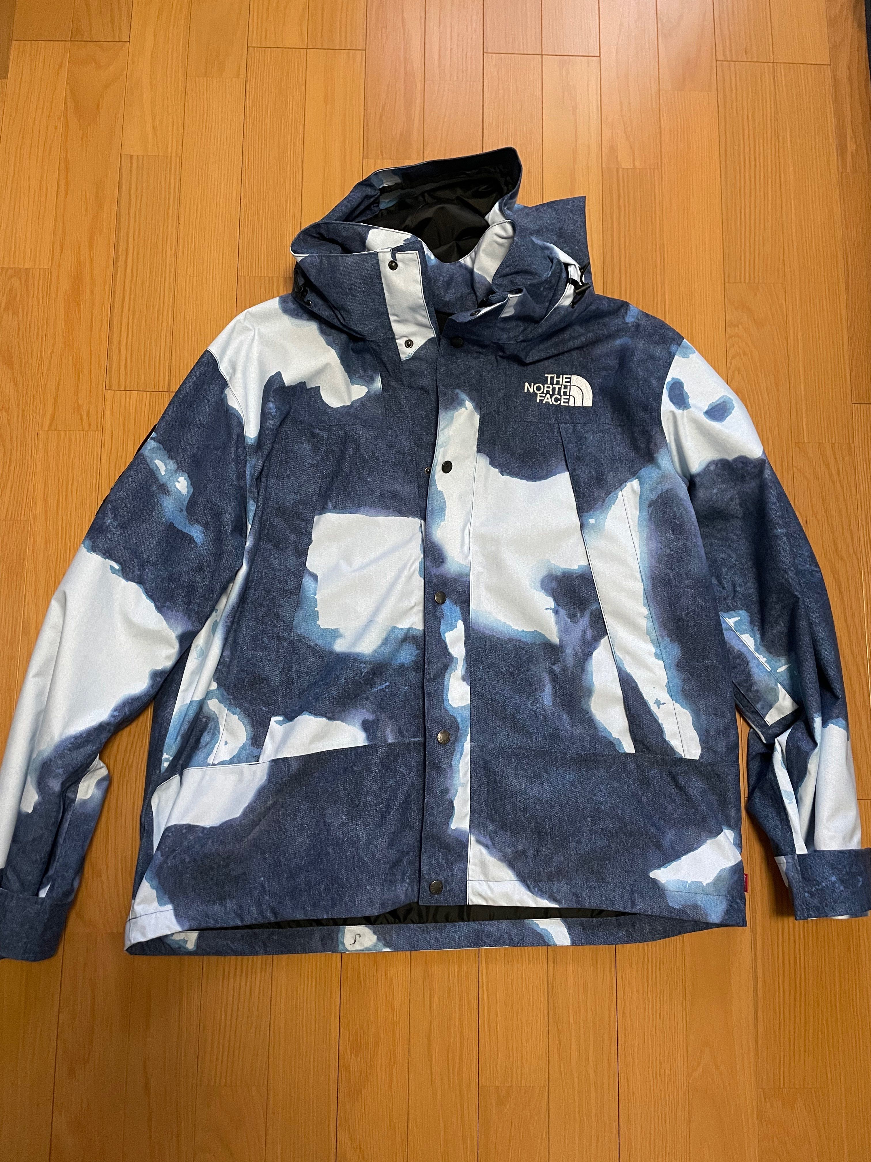 Supreme x The North Face Bleached Denim Print Mountain Jacket "Indigo"