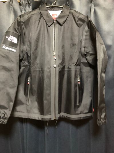 Supreme x The North Face Summit Series Outer Tape Seam Coaches Jacket "Black"