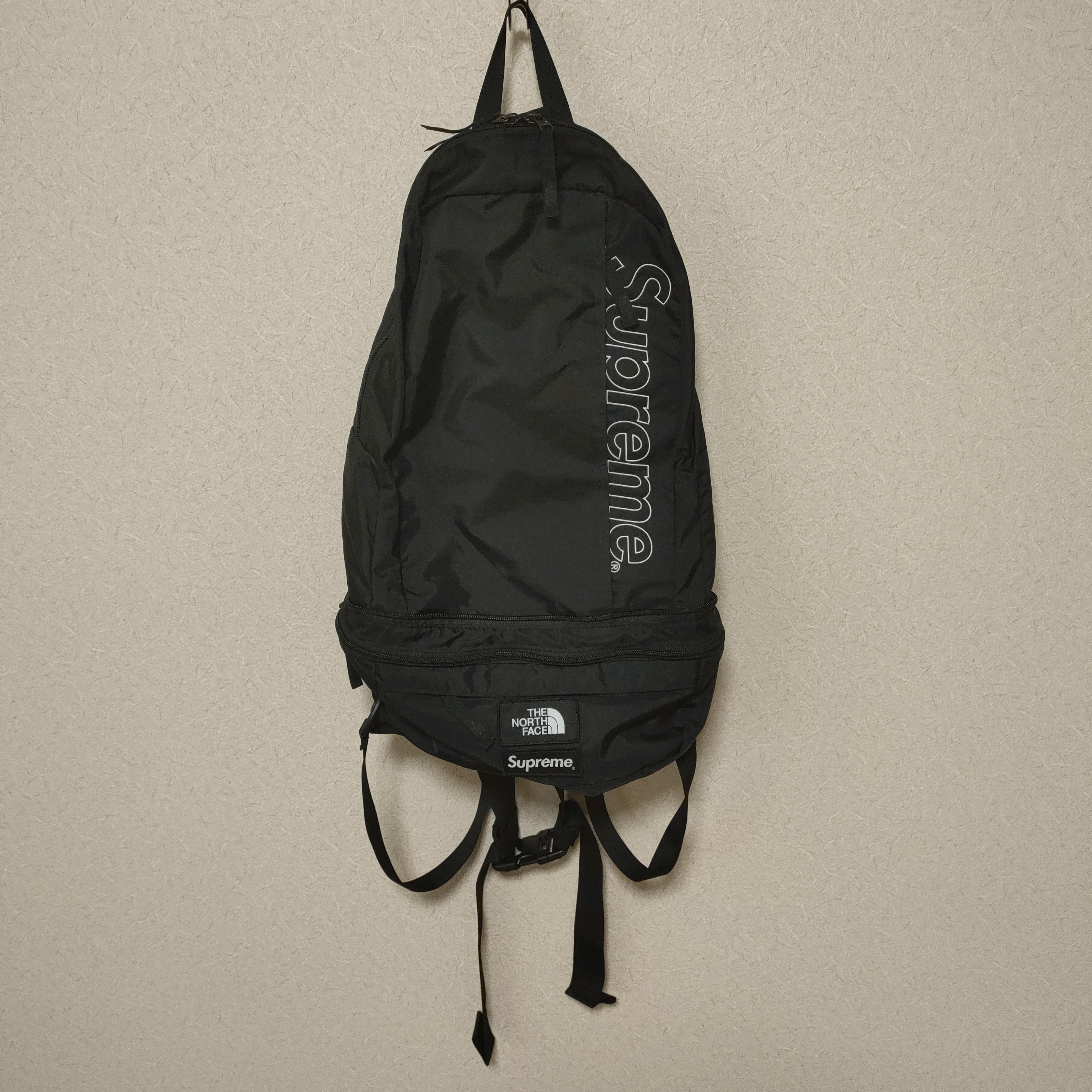 Supreme Waist Bag (19FW) 