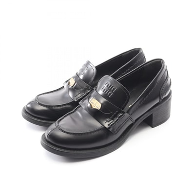 ミュウ ミュウ Miu Miu ブラッシュドレザー ローファー 靴 レザー レディース ブラック系 【中古】